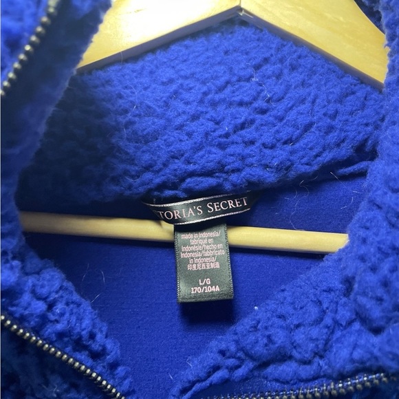 Victoria secret Sherpa hoodie size large - Picture 4 of 9